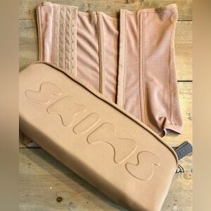 SKIMS Nude Shapewear Corset